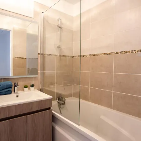 Tahiti Parc-4 By Interhome Le Lavandou